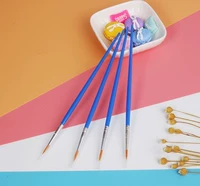 Одна заостренная ручка