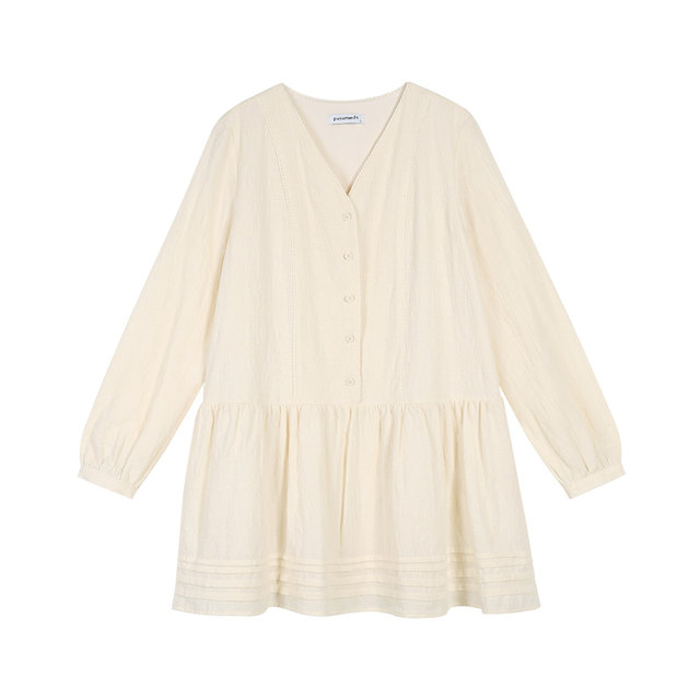 White French long-sleeved dress with feminine design