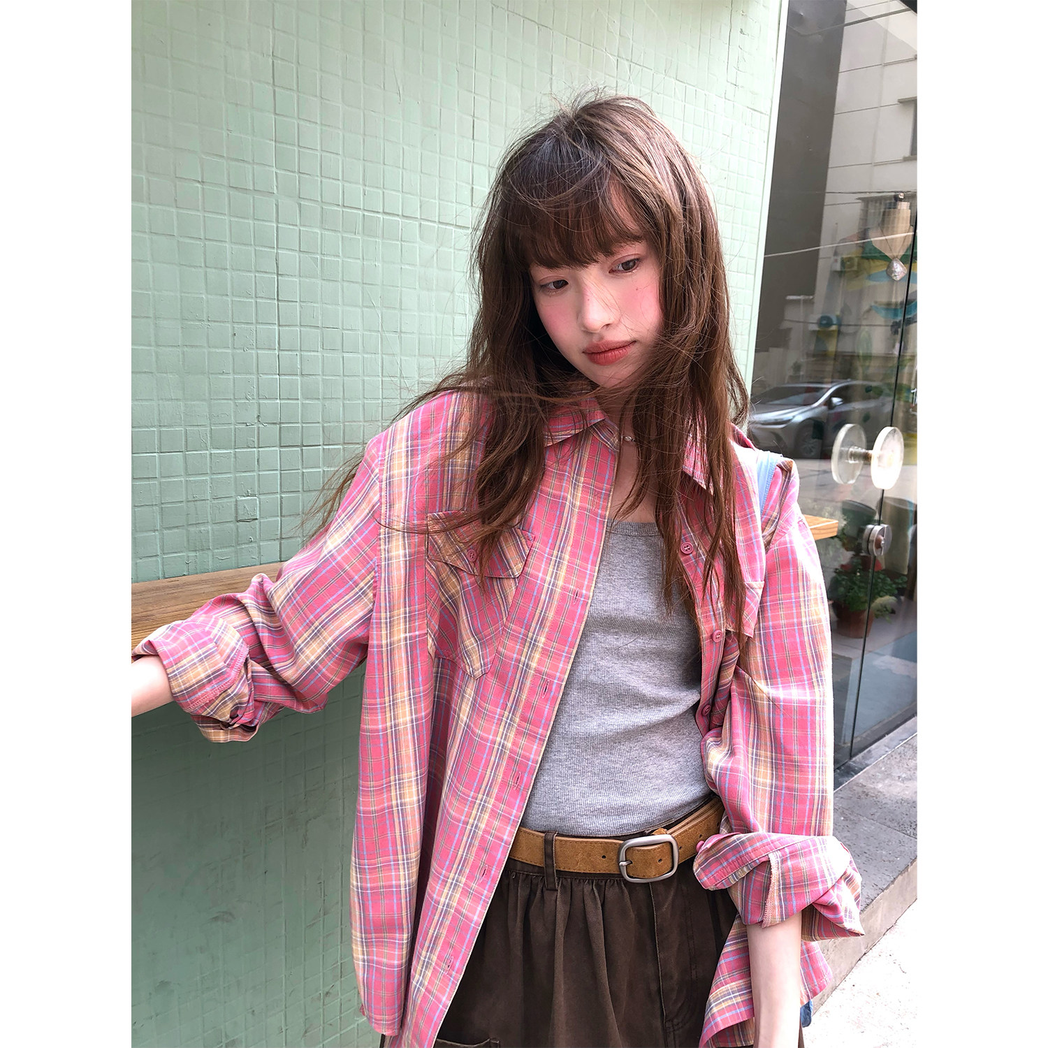 RAINY Korean-style artsy classic loose plaid shirt, spring/summer women's versatile plaid shirt with collar.