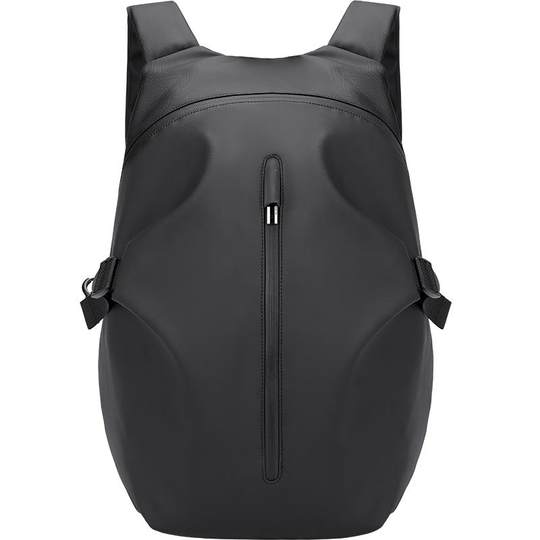 A full helmet riding bag