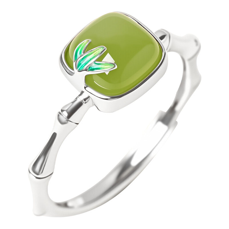 New natural authentic Hetian jade ring in the palace