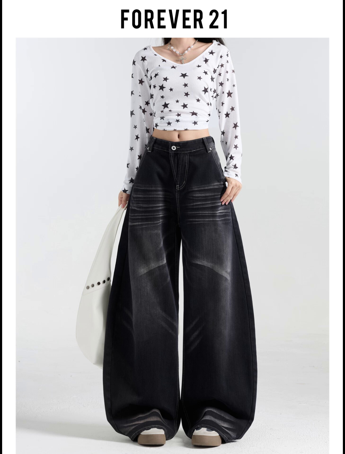 กางเกงยีนส์เอวสูง สีดำ ทรงขาบาน ใส่ได้หลากหลาย แบรนด์ Forever 21 ดีไซน์แนวสตรีท ทรงลำตัวกว้าง ปลายขาบาน ยาวถึงพื้น