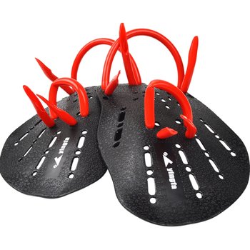 Yingfa assists swimming children with professional training to learn water strokes