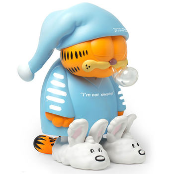 Authentic Zcwo Garfield Figurine, Hand-Made Office Desk Decoration, Large Trendy Toy, Cute in Pajamas