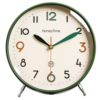 Ultra-quiet, simple and practical alarm clock with large dial