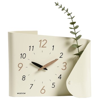 Entrance clock ornaments