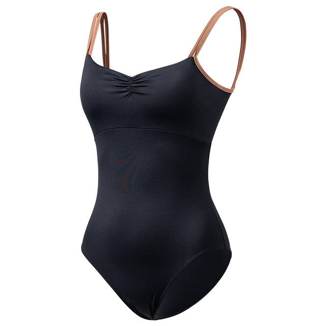 Contrasting color butterfly wing straps on both shoulders provide stable support and allow you to practice freely