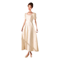 Ming Shangsha Manhua engagement certificate small white dress 2024 new French simple daily toasting dress for small people