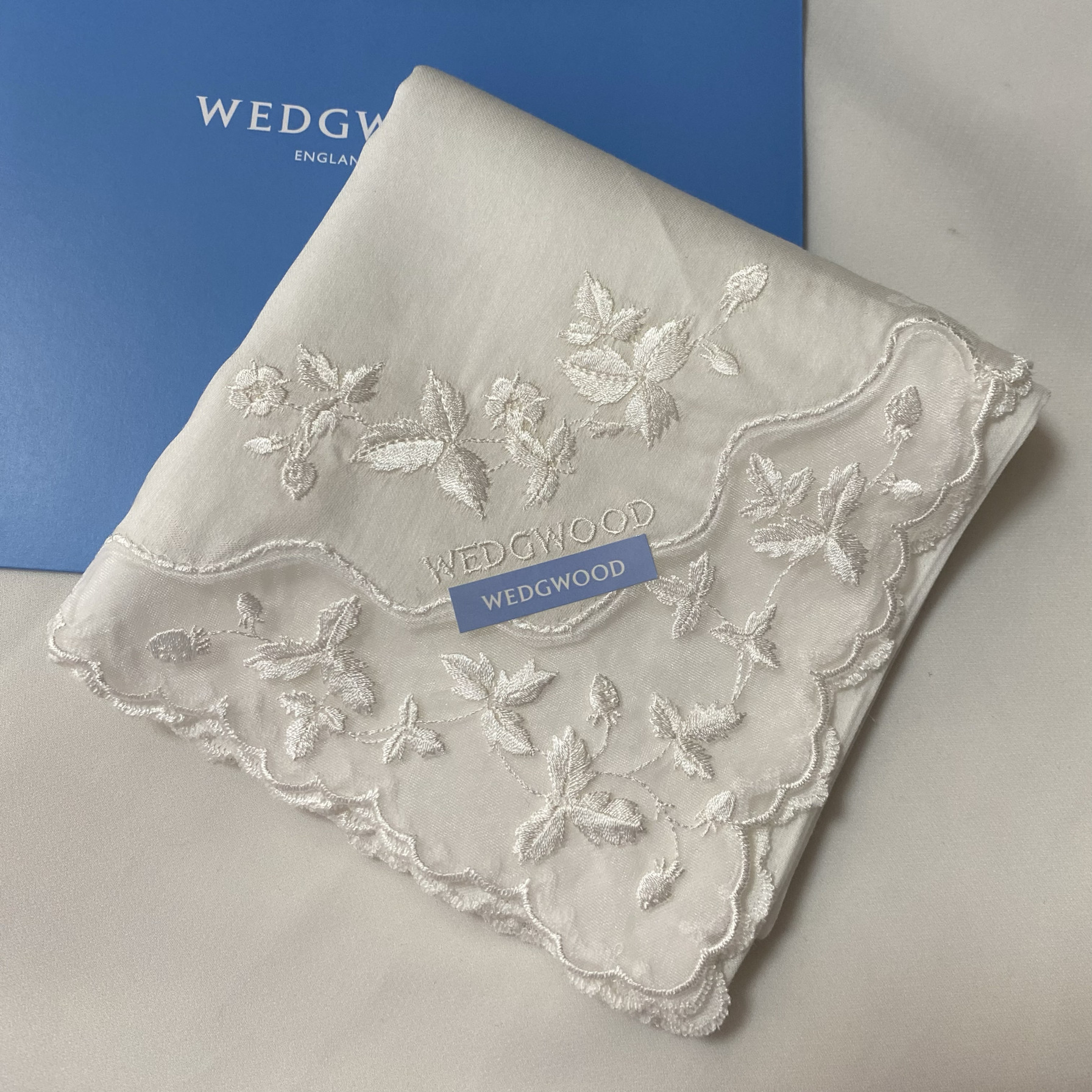 Authentic Japanese Wedgwood Handkerchief, Square Scarf, Fresh and Artistic, Gift for Best Friends and Sisters