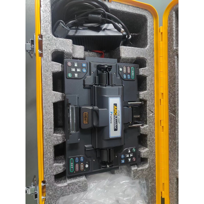 Fsm-100P Fujikura Fiber Optic Fusion Splicer Communication Testing Equipment Fsm-100P Fujikura Fiber Optic Fusion Splicer Communication Testing Equipment