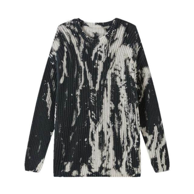 The same high-end tie-dye sweater from Liushi men's clothing sold in the mall