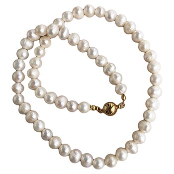One hand-made 8mm bead natural freshwater pearl