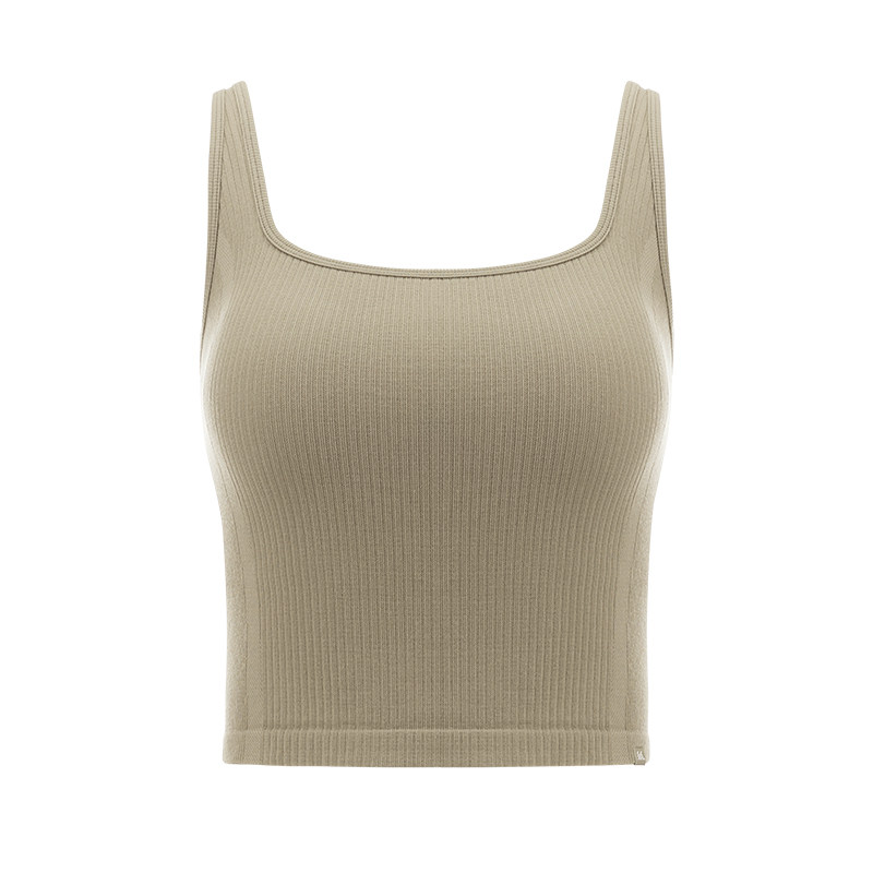 Experts recommend half-training vest with chest pad