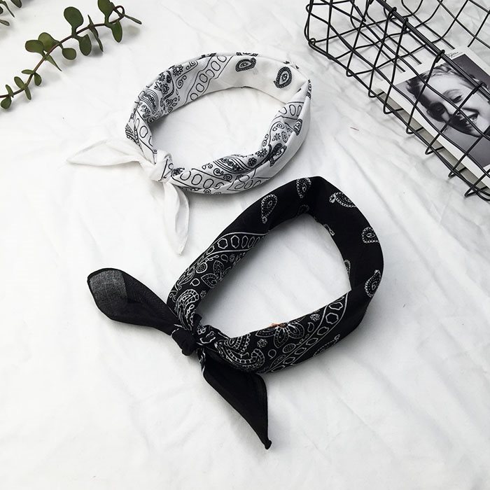 Thể thao ven biển khăn trùm đầu đường phố thời trang đường phố thương hiệu khăn tây quan hệ tình dục bông tai nam giới và phụ nữ vuông hộp đêm bao gồm châu Âu và Mỹ hip đường phố khiêu vũ có thể khăn bịt mặt chống nắng nam