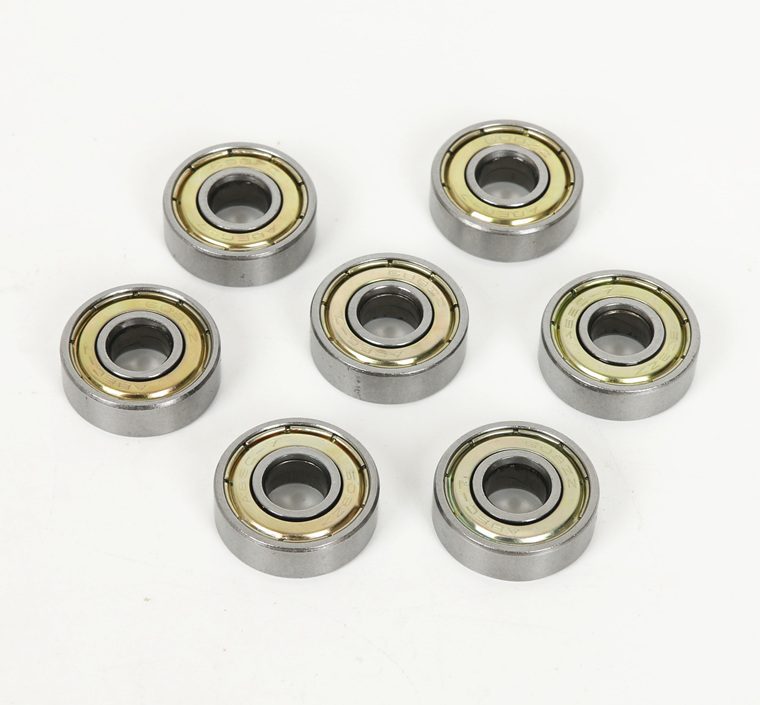 Trượt em bé tạo tác phụ kiện mang sáu em bé dạ quang từ trượt ván trượt patin 608 ba vòng trượt patin phổ quát xe đẩy xe thang bang