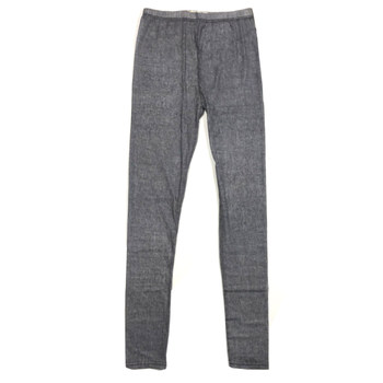 Mesh leggings are worn in summer and look slimming and elastic