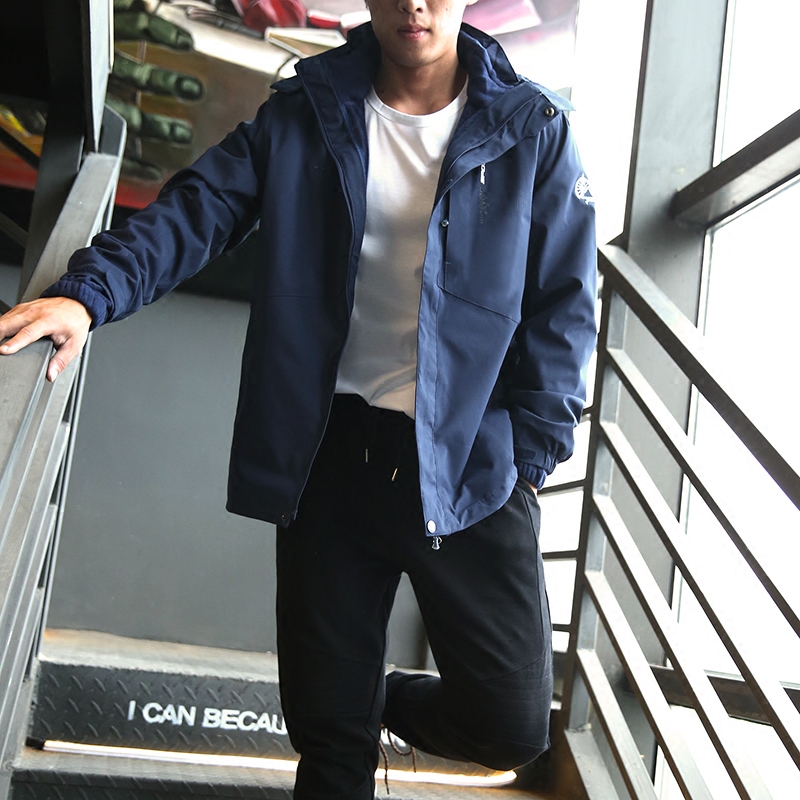镇店回购无数！男士加厚加绒三合一冲锋衣 防水 休闲运动夹克大码