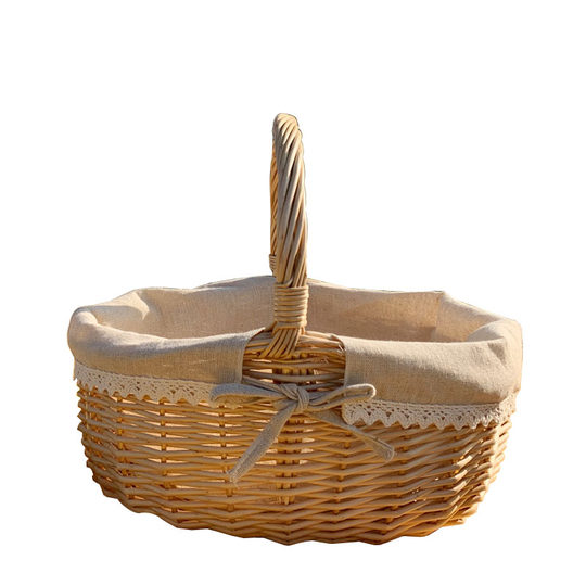 Wicker picnic basket ins toy storage