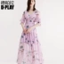 DPLAY2018 Mùa Hè Mới Châu Âu và Mỹ Nền Tảng In V-Cổ Đèn Lồng Tay Áo Eo Xếp Li Bãi Biển Dress Sleeve Dress shop thời trang nữ Sản phẩm HOT