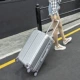 Xe đẩy vali bánh xe phổ thông phiên bản Hàn Quốc của vali nhỏ tươi nữ vali mật khẩu 24 inch 28 inch sinh viên đại học