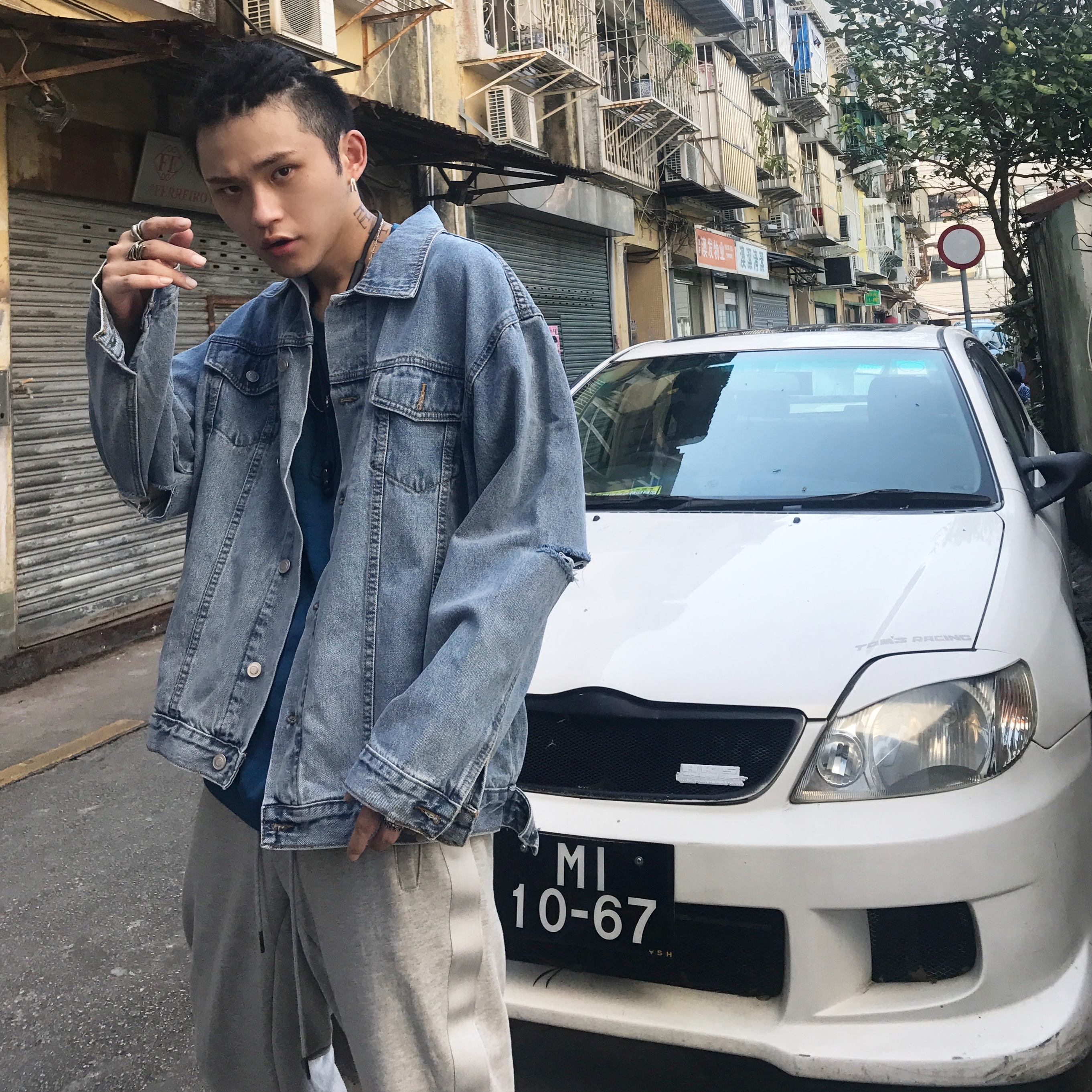 「money X3」定制 纯色带些小惊喜手臂刀割宽松男女牛仔外套