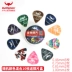 Matador guitar chọn dân ca guitar điện mảnh vỏ hộp celluloid chọn phụ kiện nhạc cụ ukulele - Phụ kiện nhạc cụ dây đeo đàn guitar Phụ kiện nhạc cụ