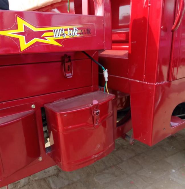 Xe máy điện phụ tùng xe máy xe máy xe điện số 0 bằng sắt nhỏ hơn hộp công cụ hộp ô tô không hộp gương xe đạp