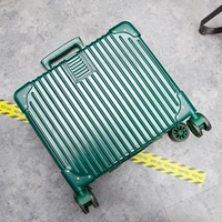 Темно-зеленый