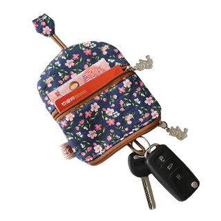 Large-capacity key bag with card slot for hand carry, Japan and South Korea