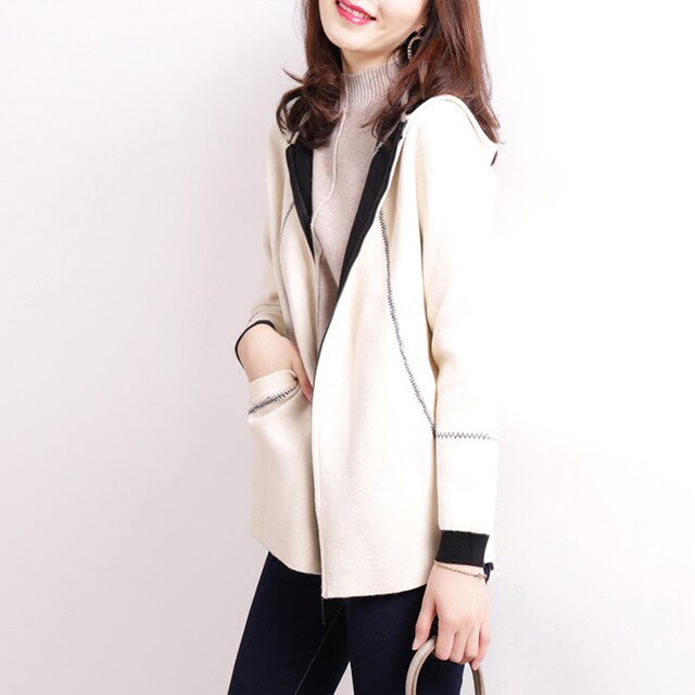 Belle House Temperament Hooded Jacket Women's 2023 Spring and Autumn New Baseball Uniform Cardigan Zipper White Knitted Jacket