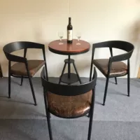 1 таблица+3 U - -образный стул (все -ингуляционная подушка)