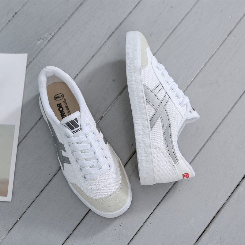 Pull Back Men's Shoes 2022 Spring and Summer Classic Canvas Shoes Retro Tennis Shoes Sports Shoes Soft Sole Breathable Jogging Shoes Sneakers