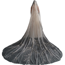 The bride in love under the moon main wedding dress long large veil super fairy internet celebrity photo props wedding veil retro veil