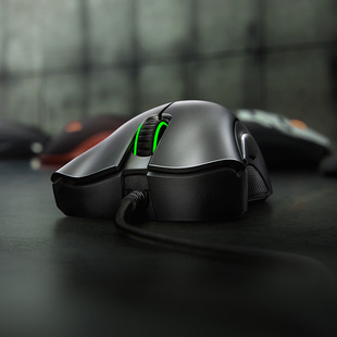 Razer蝰蛇标准版白色电竞游戏鼠标