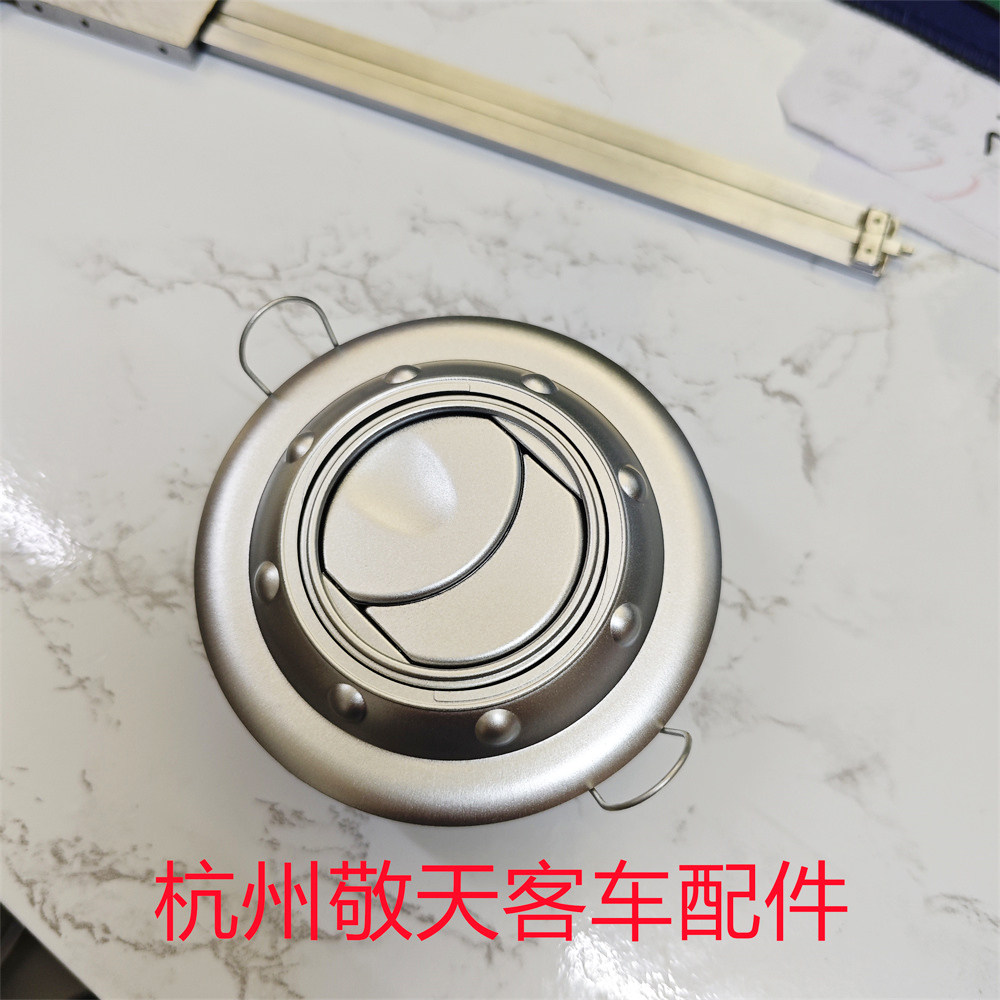 原厂出风口怎么翻译_原厂出风口英文用法_原厂出风口英语例句_淘宝翻译网