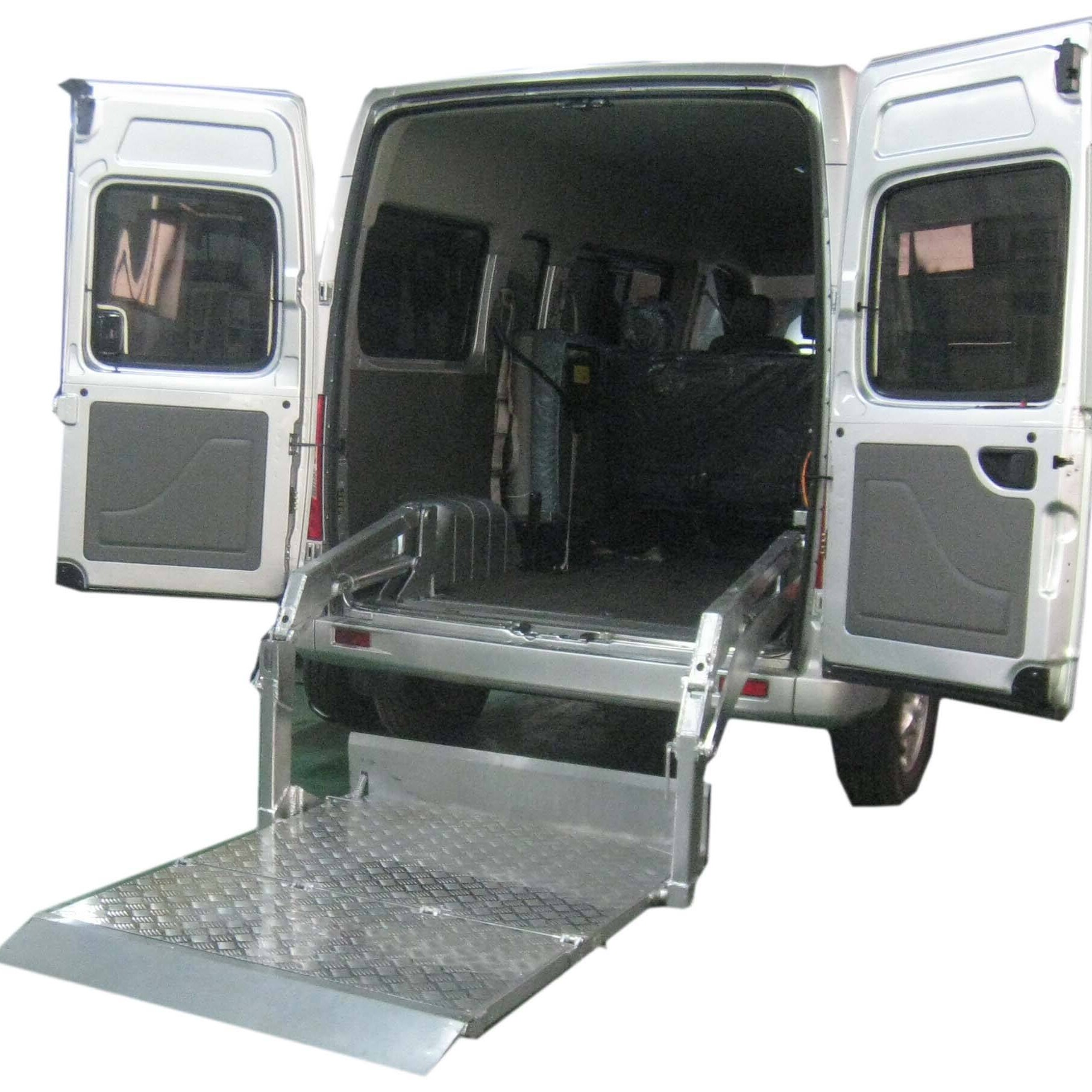 尾板怎么翻译_尾板英文用法_尾板英语例句_淘宝翻译网