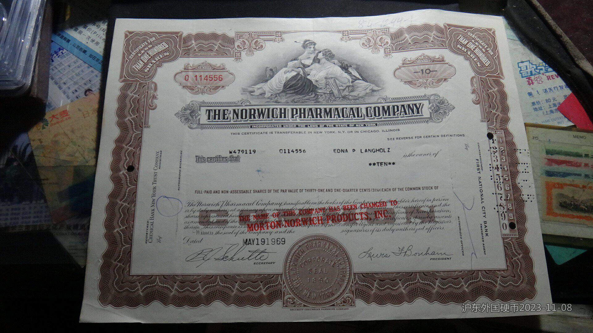 沪东股票怎么翻译_沪东股票英文用法_沪东股票英语例句_淘宝翻译网