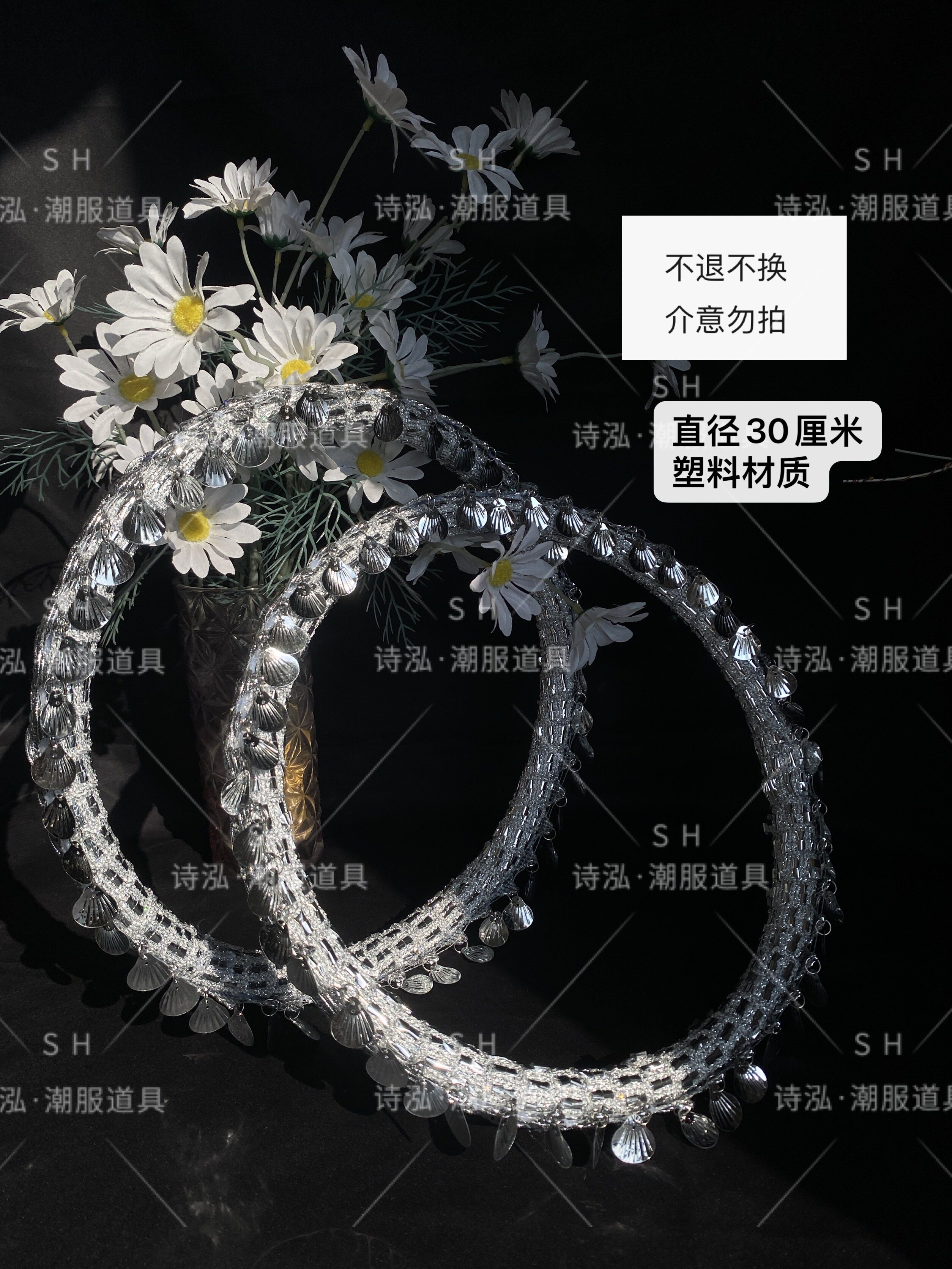 舞台走秀道具怎么翻译_舞台走秀道具英文用法_舞台走秀道具英语例句_淘宝翻译网