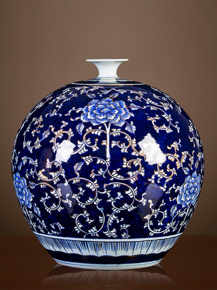 Jingdezhen ceramics pomegranate bottle hand - made antique vase of blue and white porcelain flower arranging the new Chinese rich ancient frame is placed in the living room