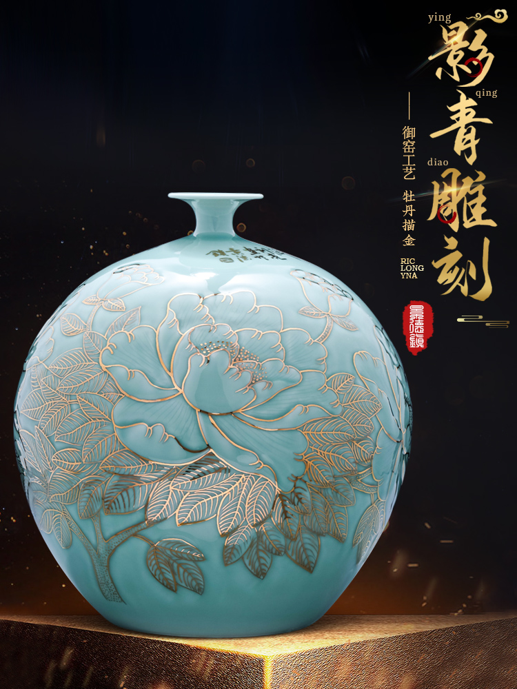 The Master of jingdezhen ceramics hand - made blue glaze vase Chinese style home furnishing articles of TV ark, wine sitting room adornment