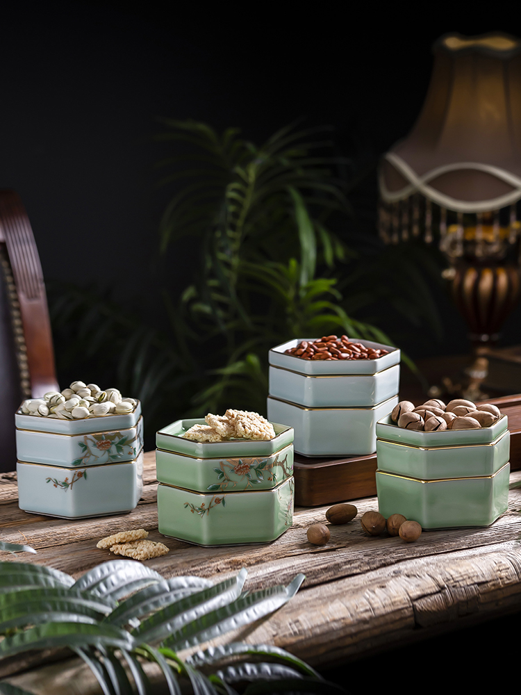 Jingdezhen ceramic fruit box gift box three creative snacks archaize colored enamel dried fruit box of the see colour of household by hand
