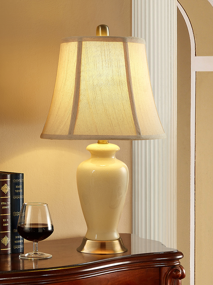 Eden hui ceramic desk lamp bedroom berth lamp of jingdezhen large American contracted study lamp button switch
