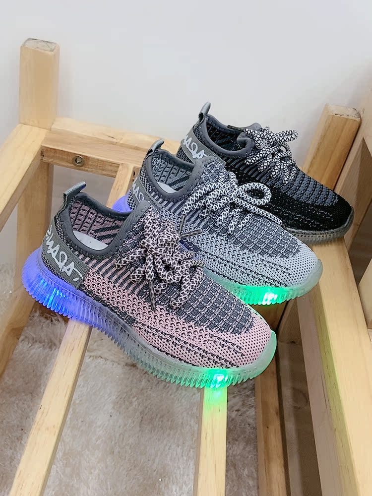 Cô gái bay dệt lưới giày sneakers 2020 mô hình thủy triều đỏ Giày dép trẻ em thắp sáng giày thời trang giày cậu bé bình thường mới