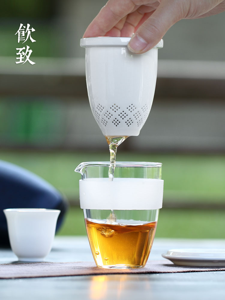 To crack shots of a pot of two cups of is suing travel tea set suit portable travel ceramic kung fu tea cups