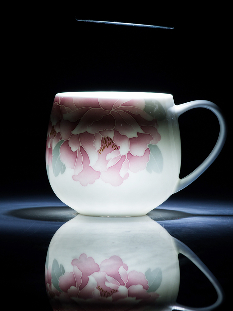 China red porcelain up apple cup under the liling glaze colorful hand - drawn cups with cover ceramic creative gift mugs