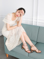 2018 mùa hè mới bên cổ áo ren rỗng ăn mặc nữ dài trumpet tay áo cao eo váy khí đuôi cá váy