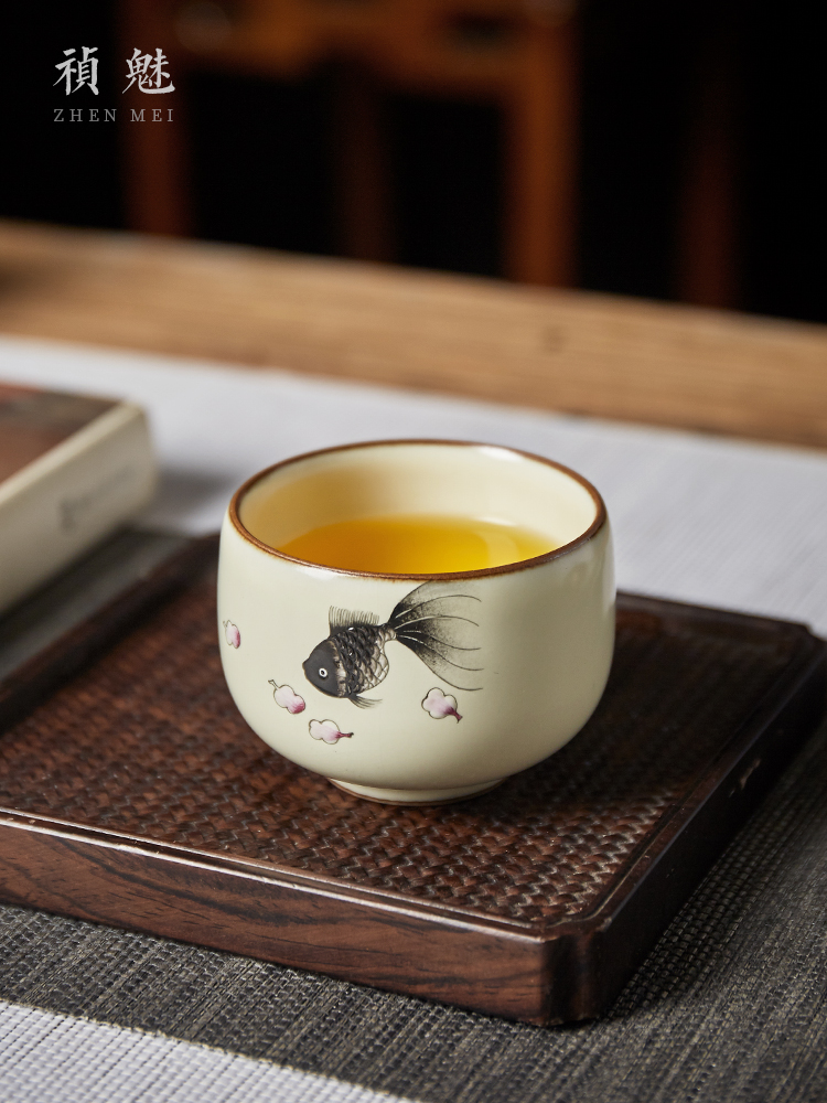 Shot incarnate your up hand - made open piece of goldfish kung fu tea set sample tea cup cup of jingdezhen ceramics masters cup personal single CPU