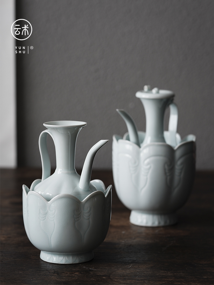 Cloud art of jingdezhen pure manual imitation song dynasty style typeface shadow green ceramic hip flask he its drank a bowl hand carving ewer wine tea set
