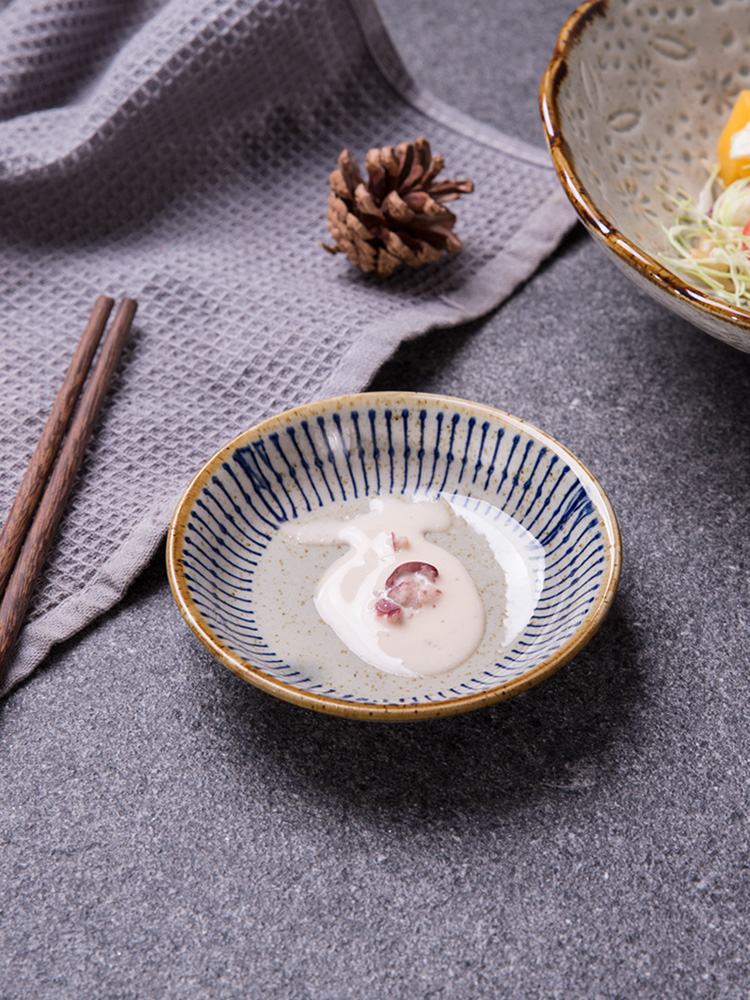Japanese ceramics tableware sauce vinegar dish dish dish of soy sauce taste dishes flavor snack plate household hotel restaurant with a plate