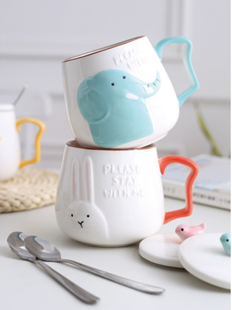 Creative move children cartoon ceramic keller ins with cover spoon picking cups of milk cup cup coffee for breakfast